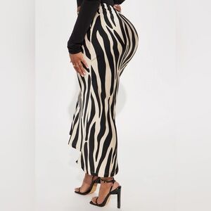 (B3) NWT Good Time USA Black Cream Print Fitted Bodycon‎ Maxi Skirt S M L